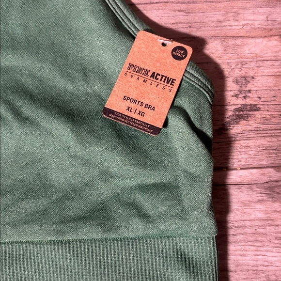 NWT Pink Victoria’s Secret Seamless Crop Top Womens S Green Notch Neck Ribbed - Picture 2 of 5